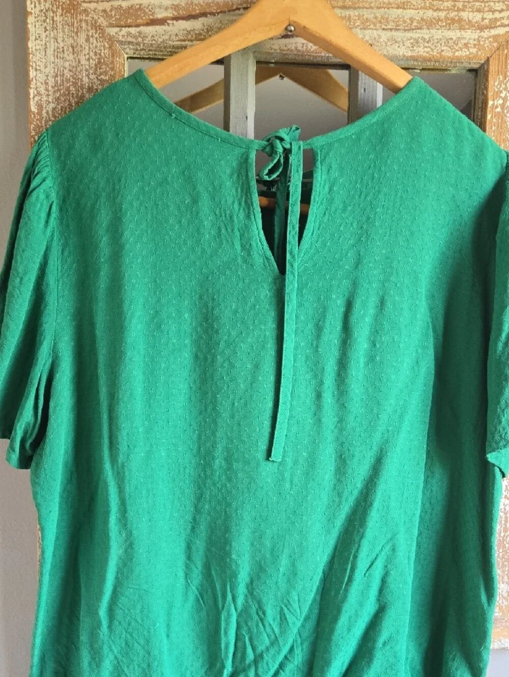 LOFT Emerald Green Short Sleeve Textured Blouse. L